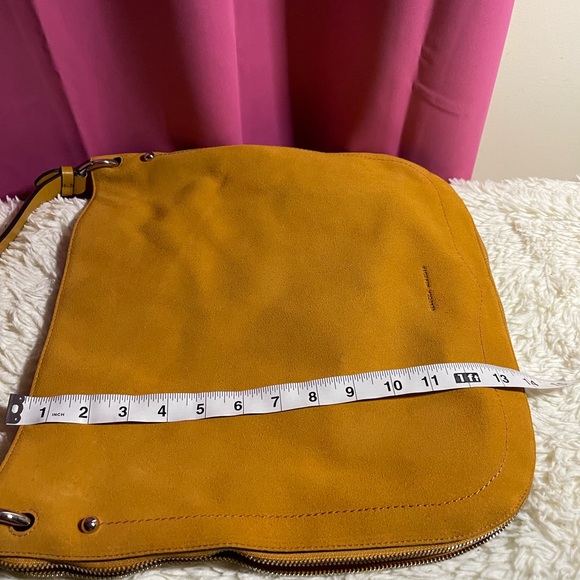 Stunning, yellow mustard suede and leather hobo bag - Picture 13 of 16